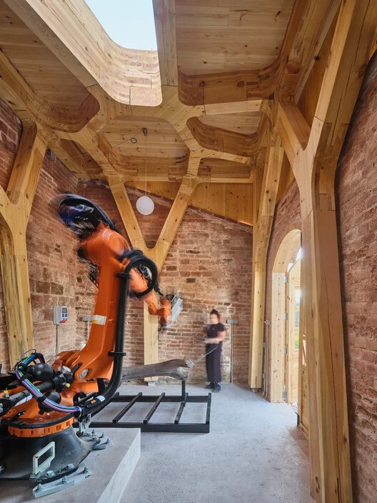 Facing the Age of Robots? Material Innovation in Architectural Structures - Image 6 of 22